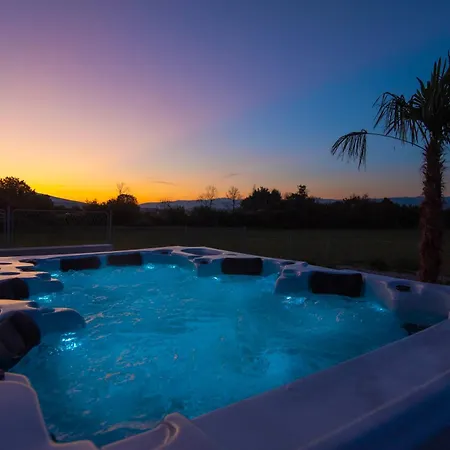 Vacation Mario With Salt Water Pool